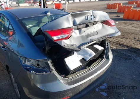 2018 Hyundai Elantra Sel из США, поврежденный, VIN 5NPD84LF6JH252177